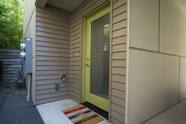 Property Photo:  1542 NW 58th Street B  WA 98107 