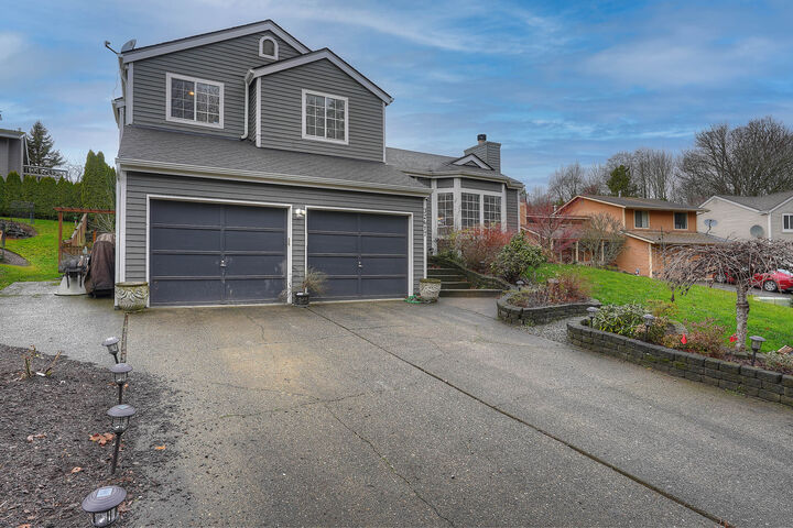 Property Photo: 32617 45th Ct SW WA 98023