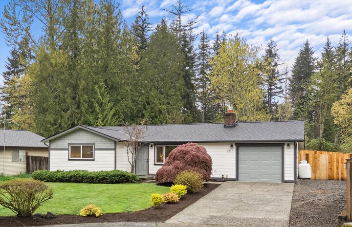 Property Photo:  2317  164th Place SE  WA 98012 