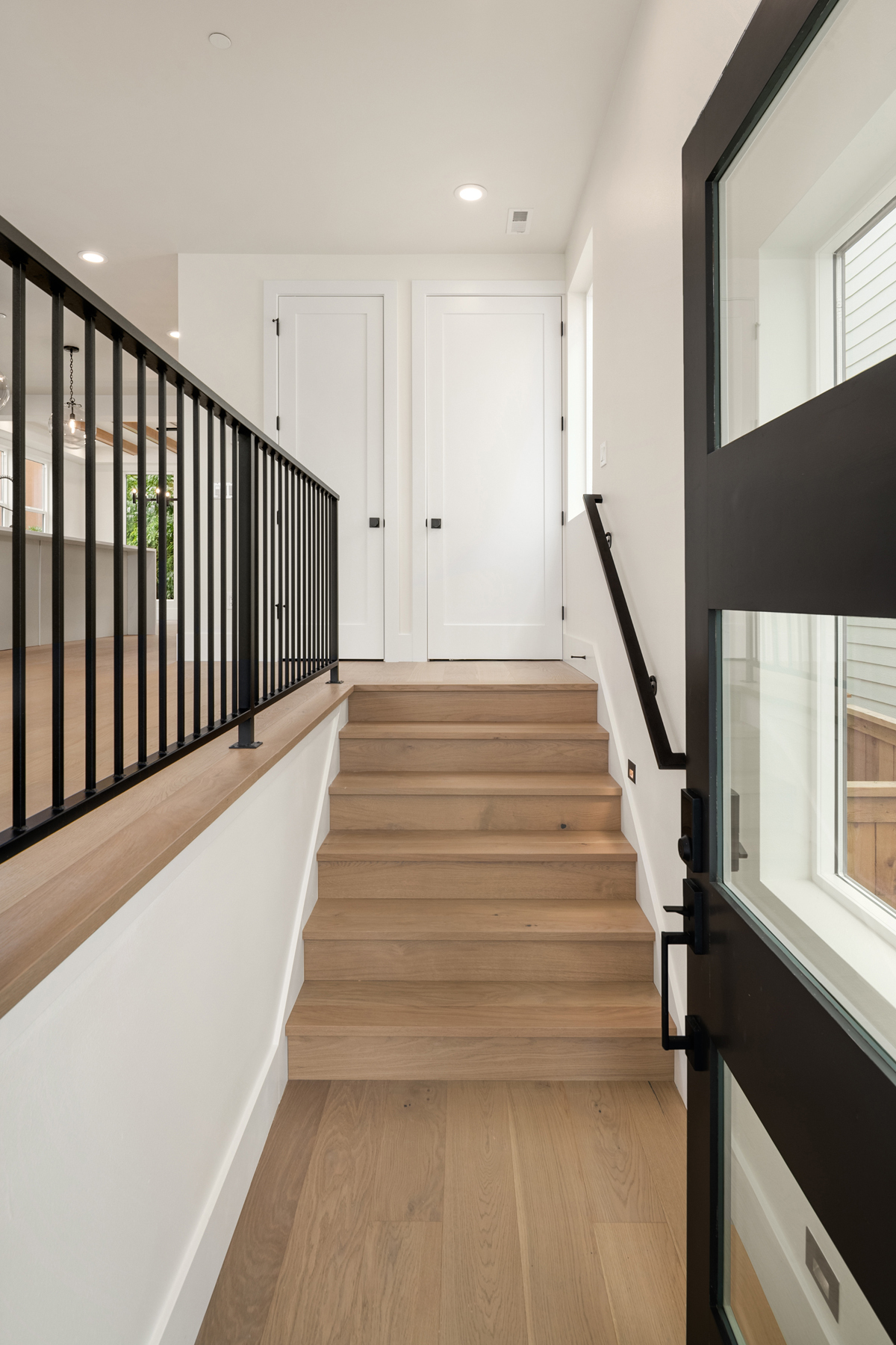 Property Photo: 136 8th Court WA 98033