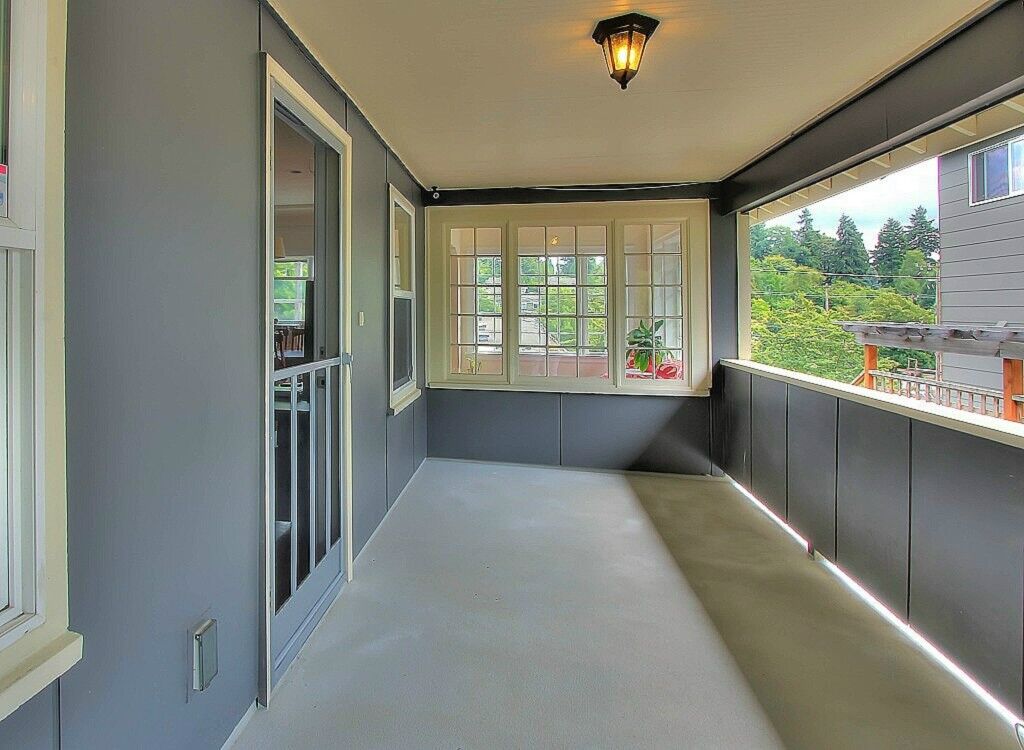 Property Photo:  4826 S Fontanelle St  WA 98118 