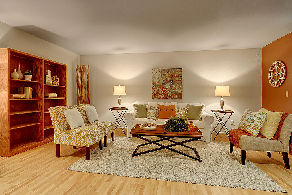 Property Photo: 2020 NW 195th St 103 WA 98177