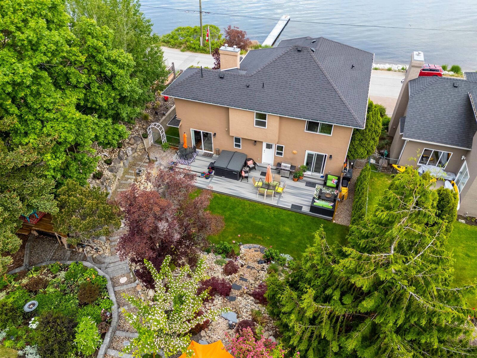Property Photo: 3838 Beach Avenue BC V0H 1X1