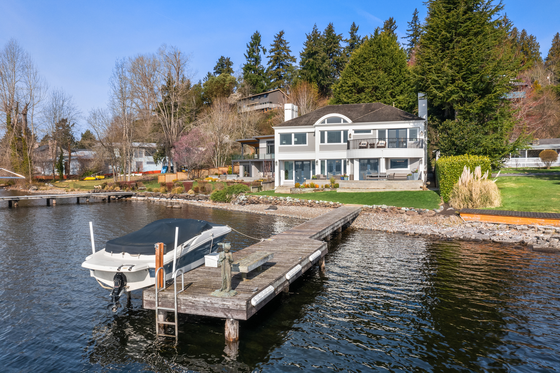 Property Photo:  8301 NE Juanita Drive  WA 98034 