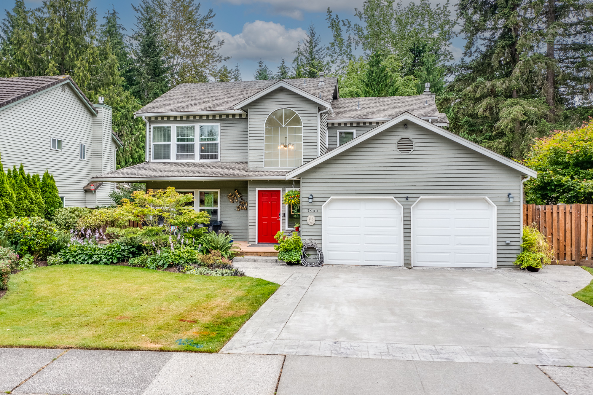 Property Photo: 17509 NE 137th Street WA 98052