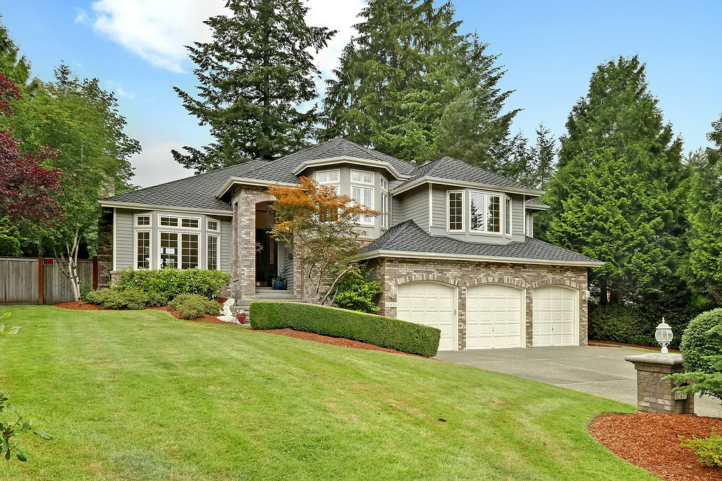 12831 197th Place NE  Woodinville WA 98077 photo