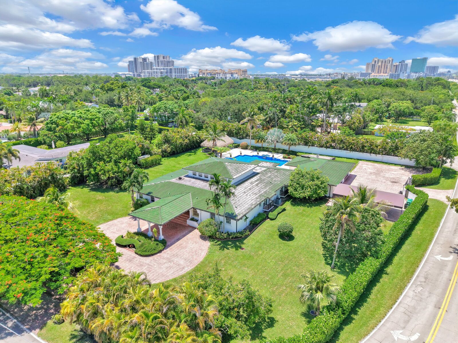 Property Photo:  7550 SW 74th St  FL 33143 