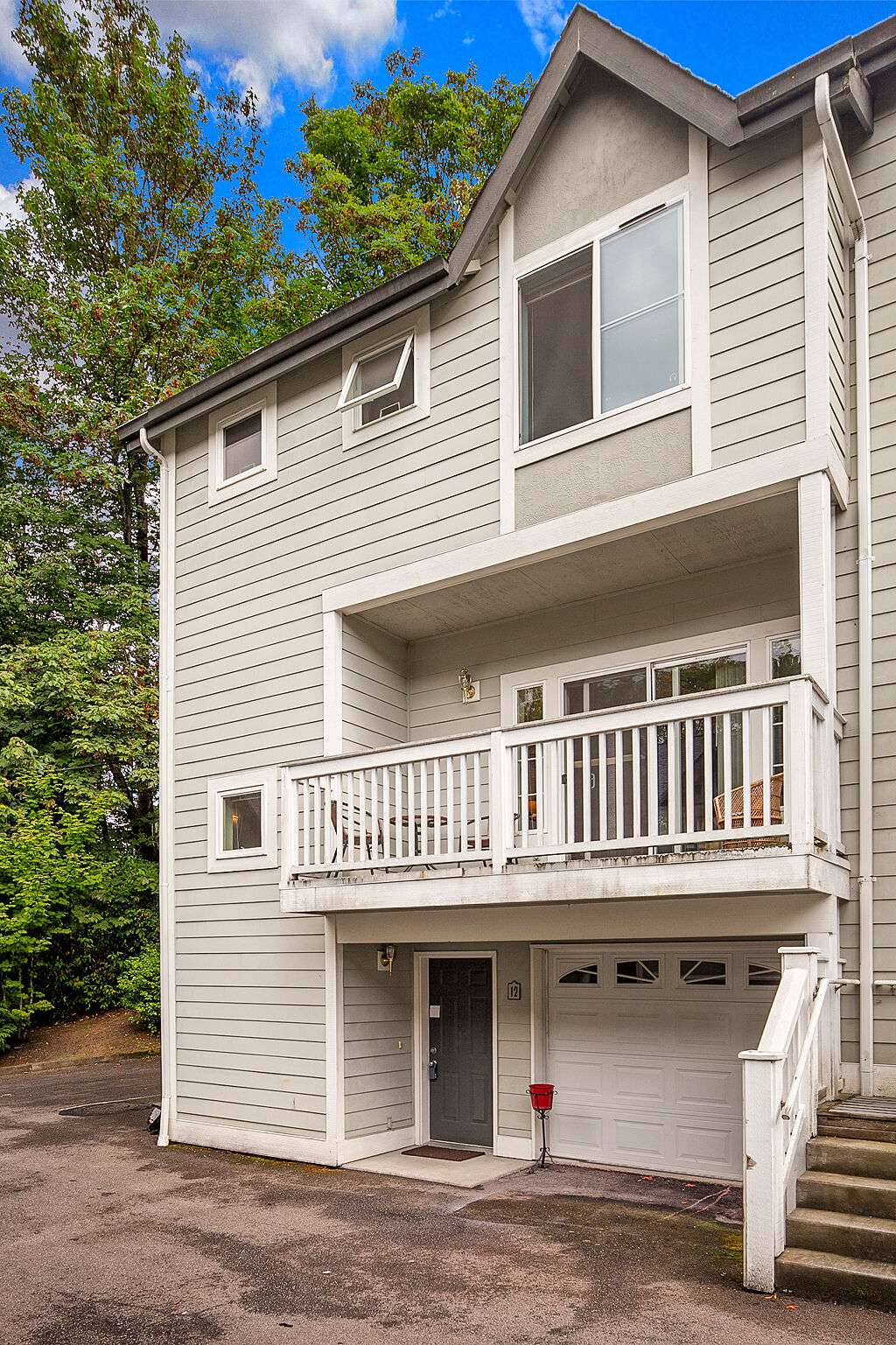 Property Photo:  9700 Ravenna Ave NE 12  WA 98115 