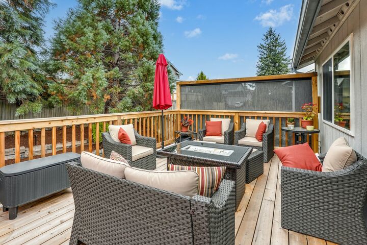 Property Photo:  6808 49th St NE  WA 98270 