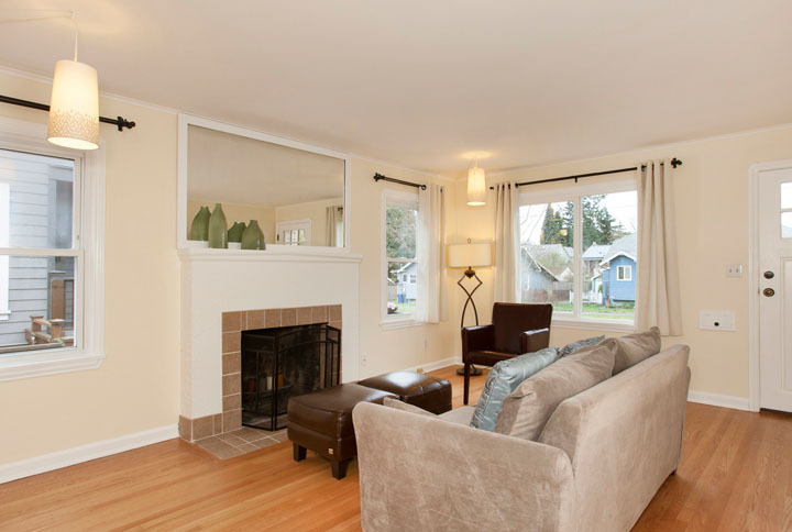 Property Photo: Living room 8042 17th Ave NW WA 98117