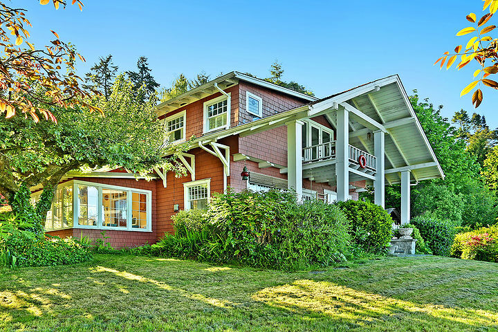 Property Photo:  11850 Sunrise Dr NE  WA 98110 