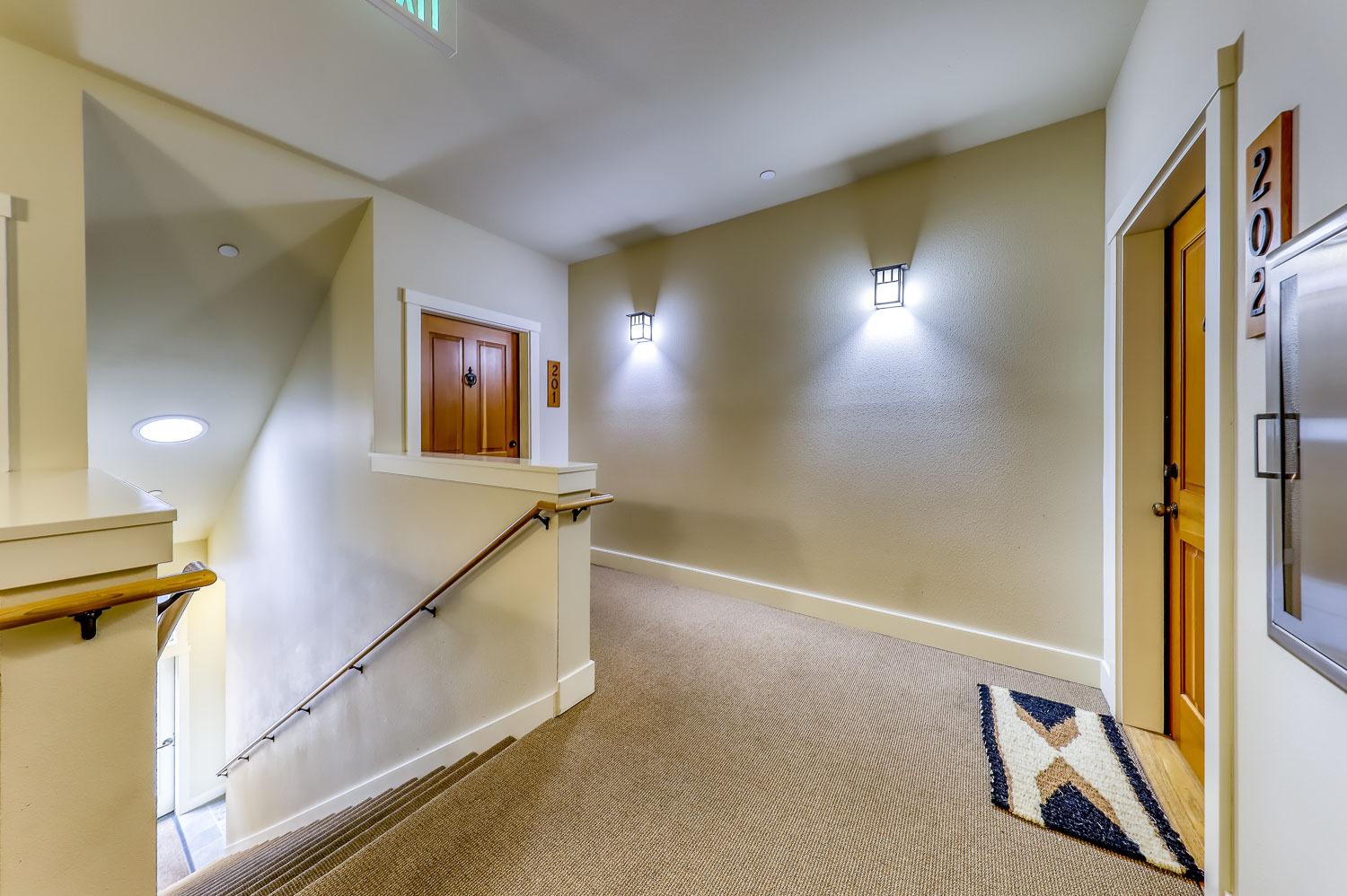 Property Photo: 115 Hall Brothers Lp NW 202 WA 98110