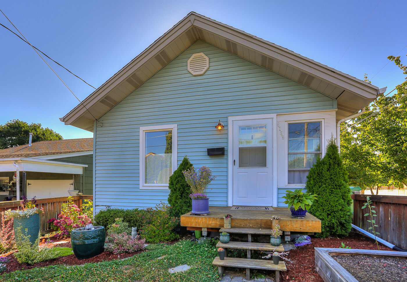 Property Photo: Front 6759 16th Ave NW WA 98117