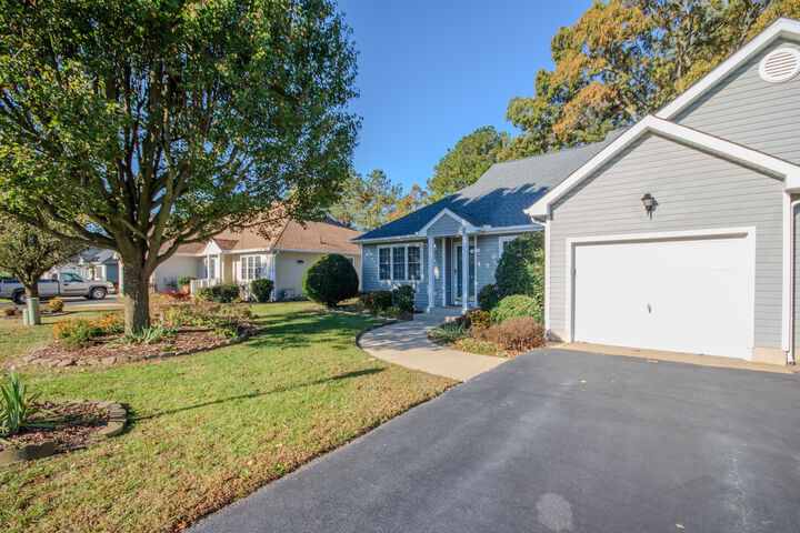 Property Photo:  922 W Schumaker Manor Drive  MD 21804 