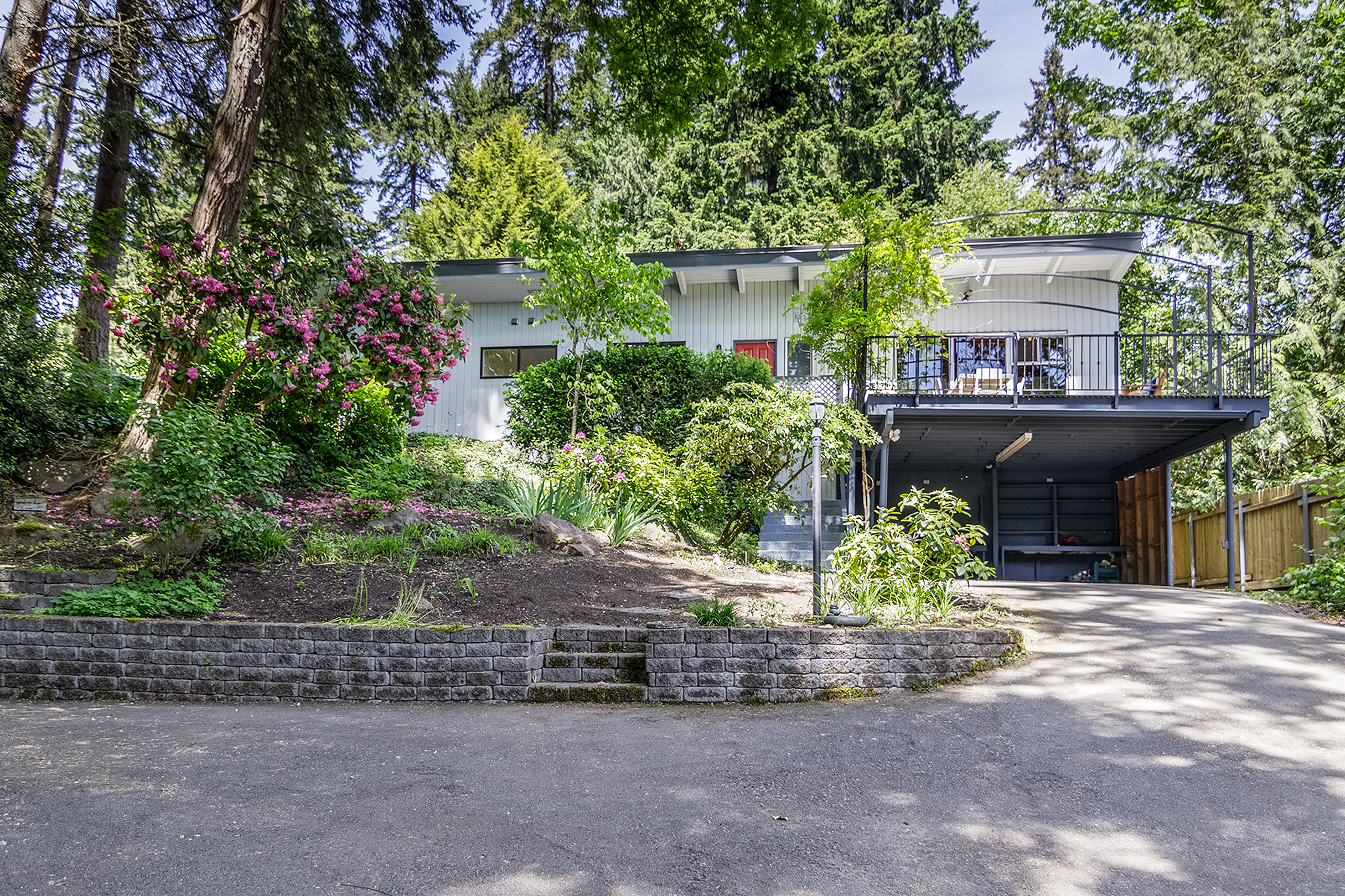 Property Photo: 3702 NE 180th Street WA 98155