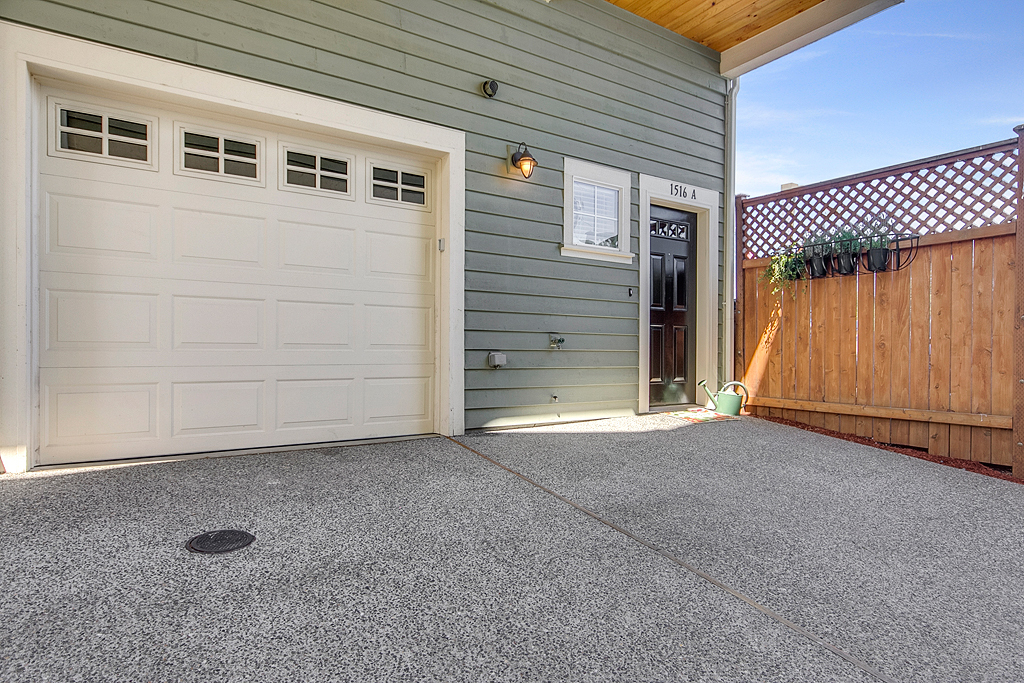 Property Photo:  1516 NW 53rd St A  WA 98107 