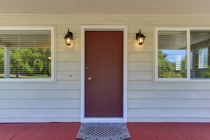 Property Photo: Entry 9530 Densmore Ave N WA 98103