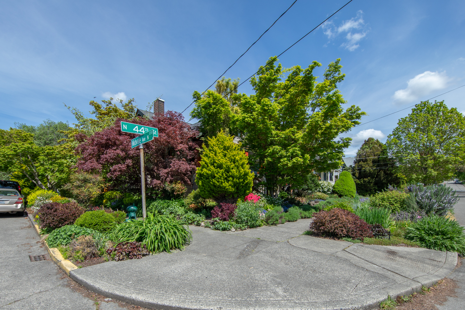 Property Photo: 1200 N 44th St 1200 N 44th Street  WA 98103 