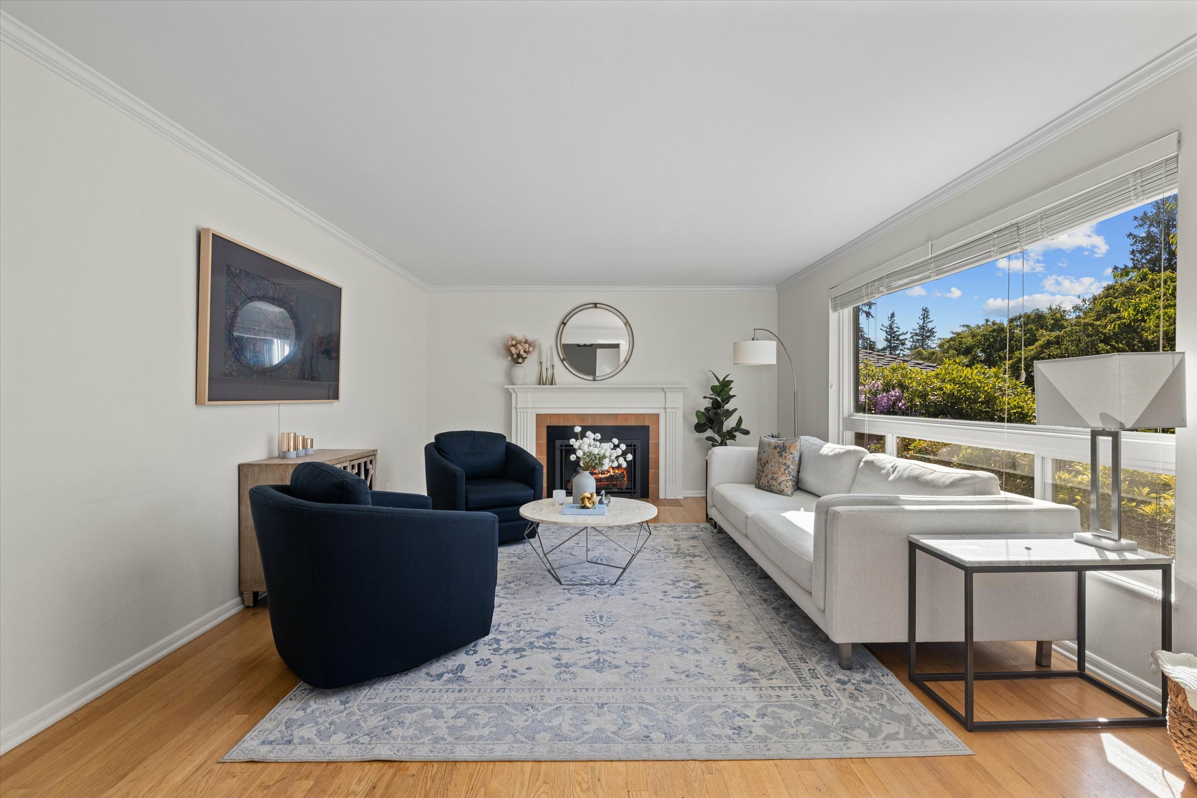 Property Photo: Living Room 3414 42nd Avenue W WA 98199