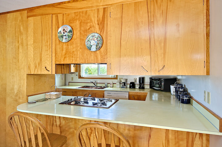 Property Photo: Kitchen/dining room 2610 M Ave WA 98221