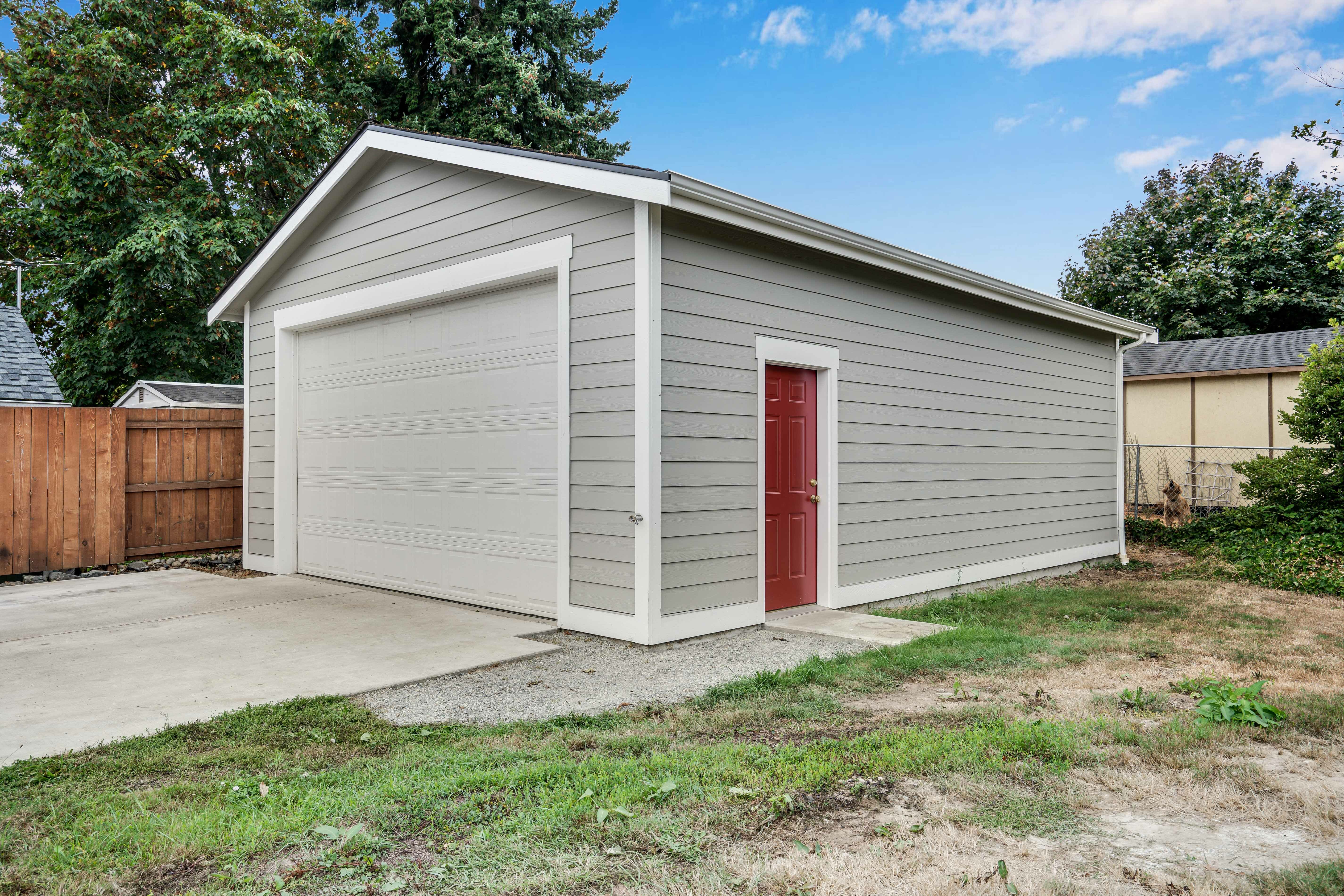 Property Photo: 832 S Oxford St WA 98465