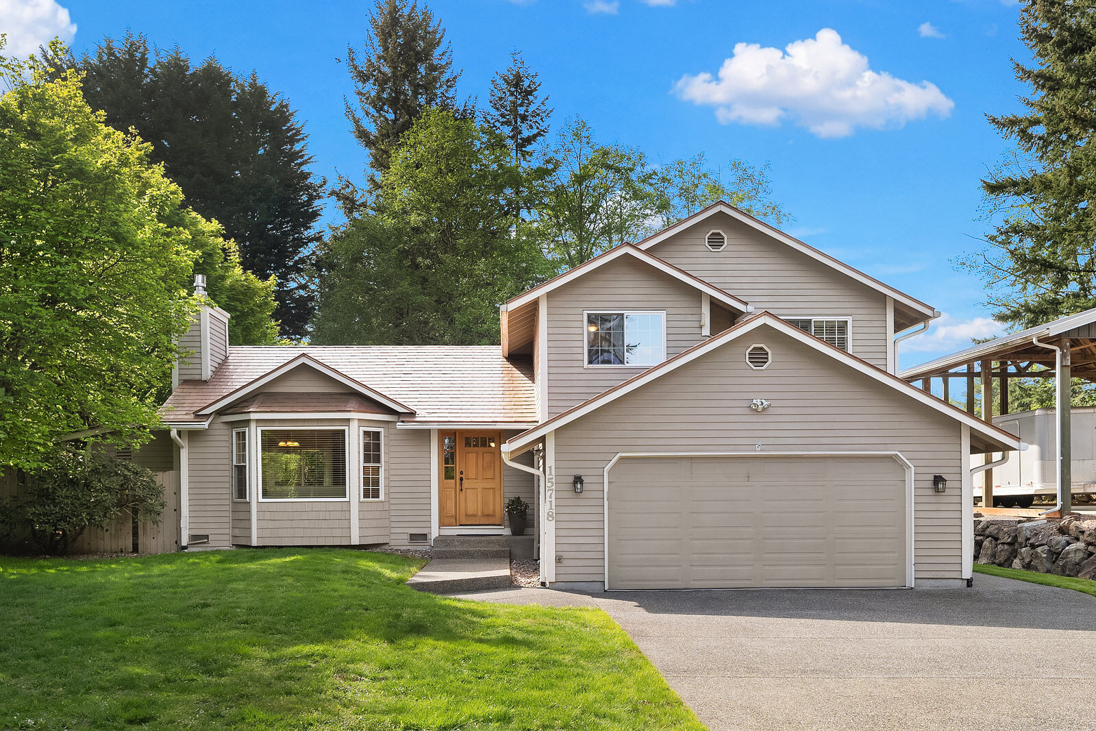 Property Photo:  15718 NE 198th Street  WA 98072 