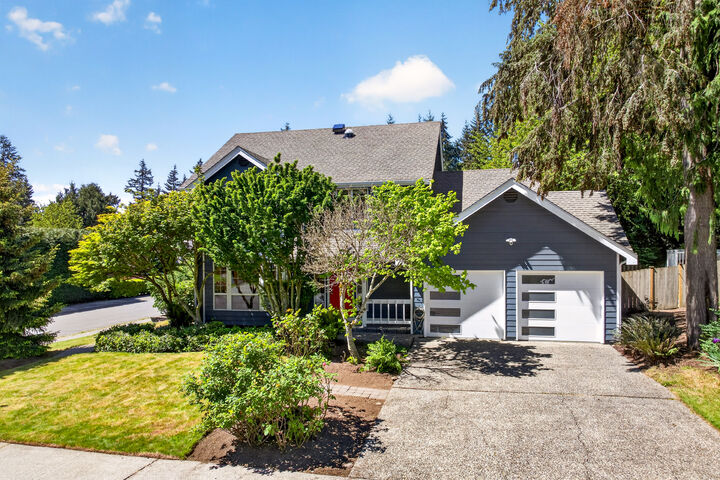 Property Photo:  13505  174th Avenue NE  WA 98052 