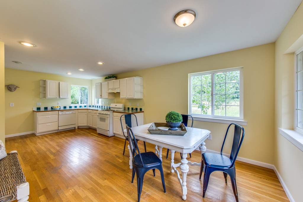 Property Photo: Marshall road 6627 NE Marshall Rd WA 98110