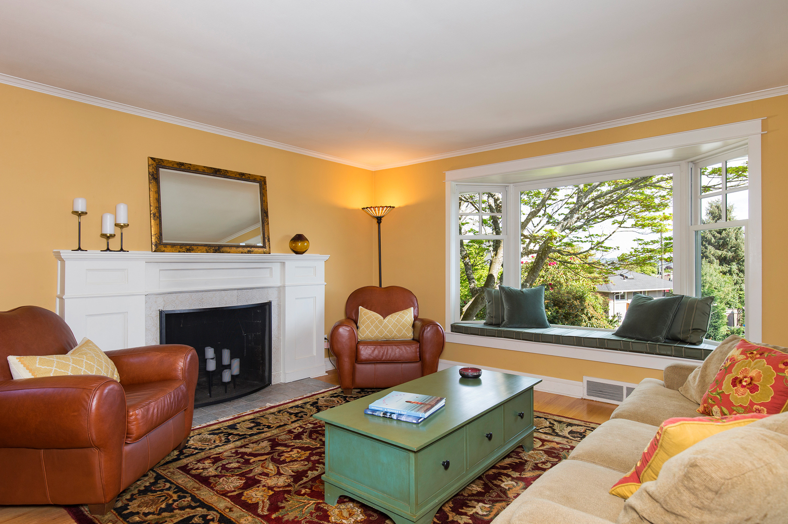 Property Photo: Living Room 3209 Conkling Place W  WA 98119 