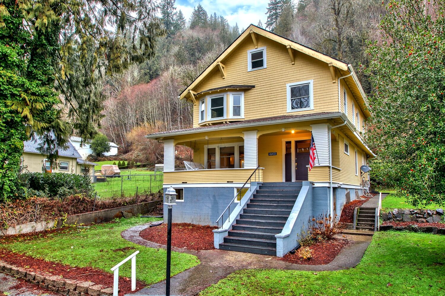Property Photo: Entry 46433 E Main St  WA 98237 