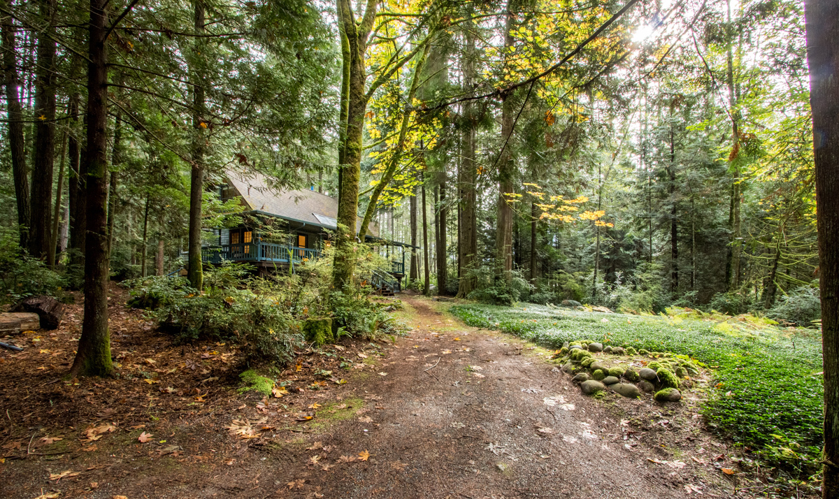 Property Photo: Quail Hill 8139 NE Quail Hill Rd  WA 98110 