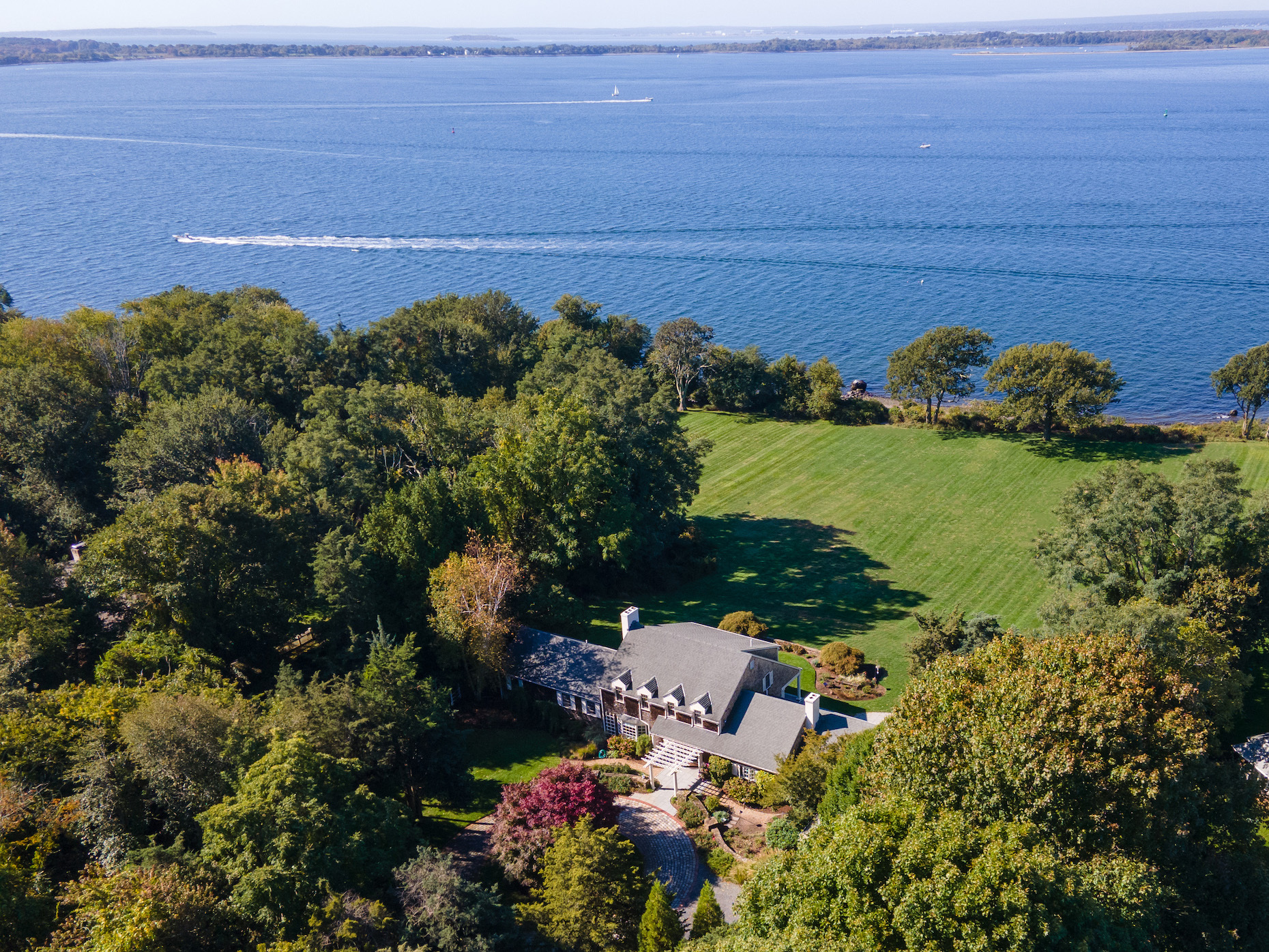Property Photo: 466 Poppasquash Rd RI 02809