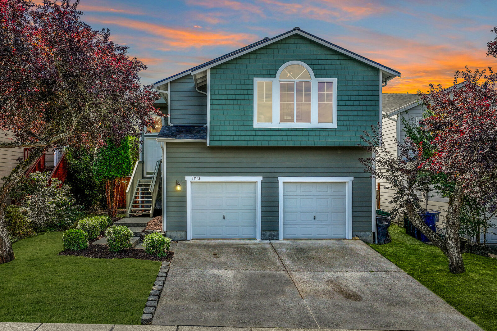 Property Photo: 3918 152nd Place SE WA 98012