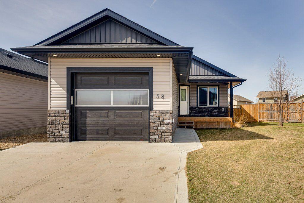 Property Photo:  58 Ranchers Close  AB T4L 0B2 