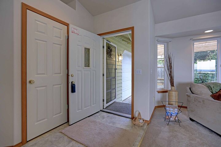 Property Photo: Interiors 324 Burke Dr WA 98282