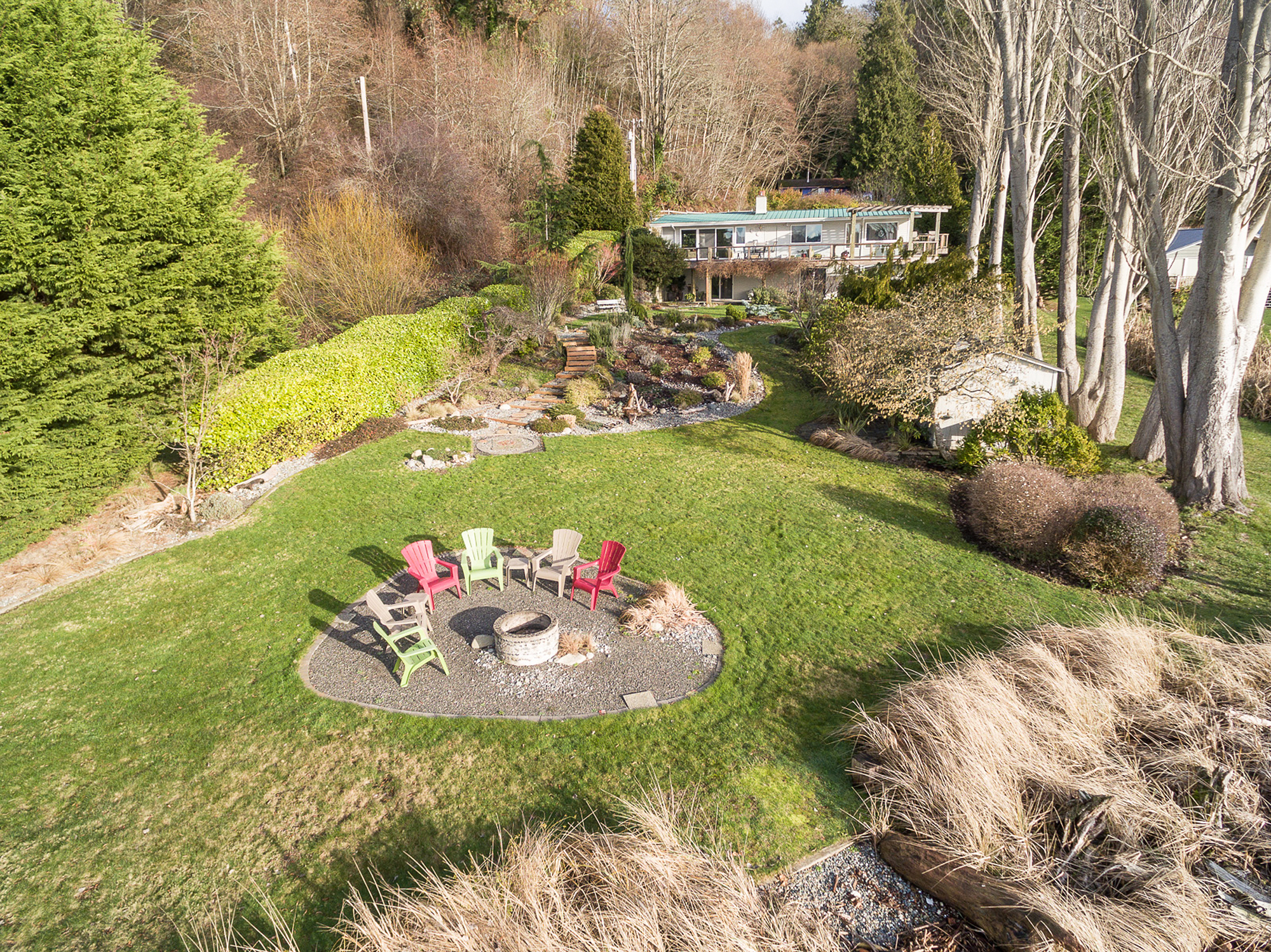 Property Photo:  14121 SW Caster Rd  WA 98070 