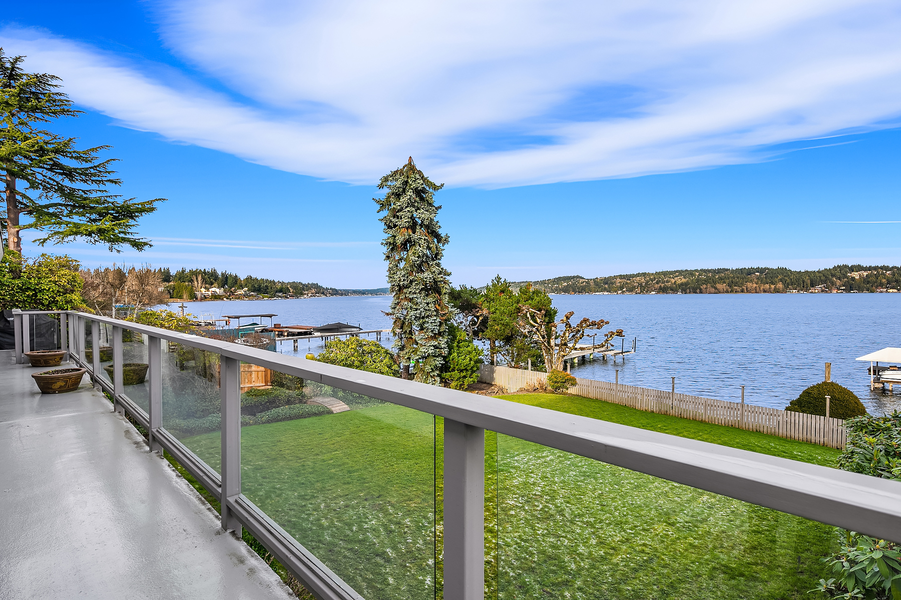 Property Photo:  8560  Sand Point Way  NE  WA 98115 