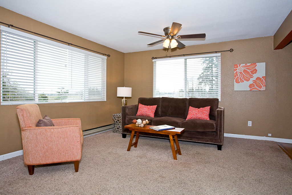 Property Photo: Inside 3305 Fender Dr  WA 98087 