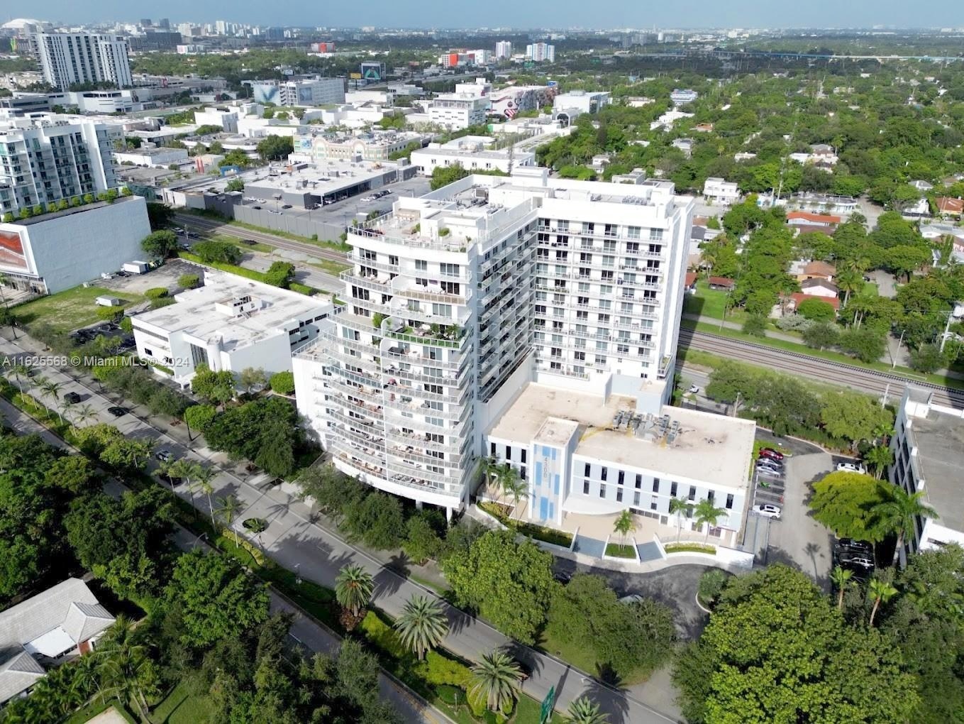 Property Photo:  4250 Biscayne Blvd 1011  FL 33137 