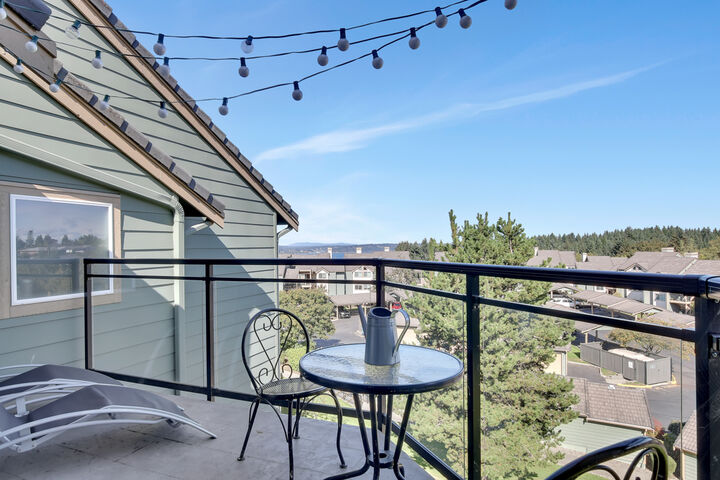 Property Photo: 3008 N Narrows Drive F-303 WA 98407
