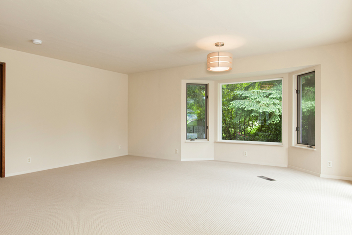 Property Photo: Living room 17610 26th Dr SE WA 98012