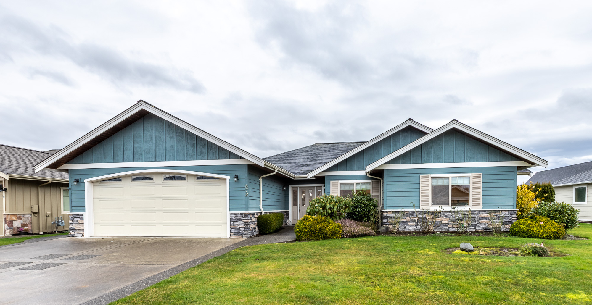 Property Photo: 872 Hemlock Court  872 Hemlock Ct  WA 98264 