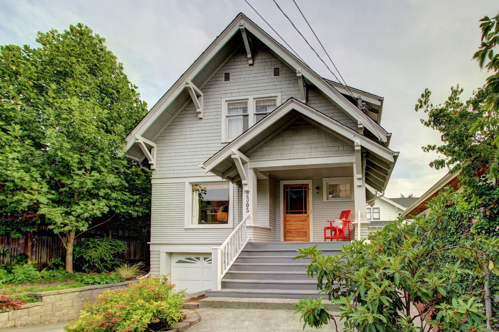 Property Photo:  2305 N 44th St  WA 98103 