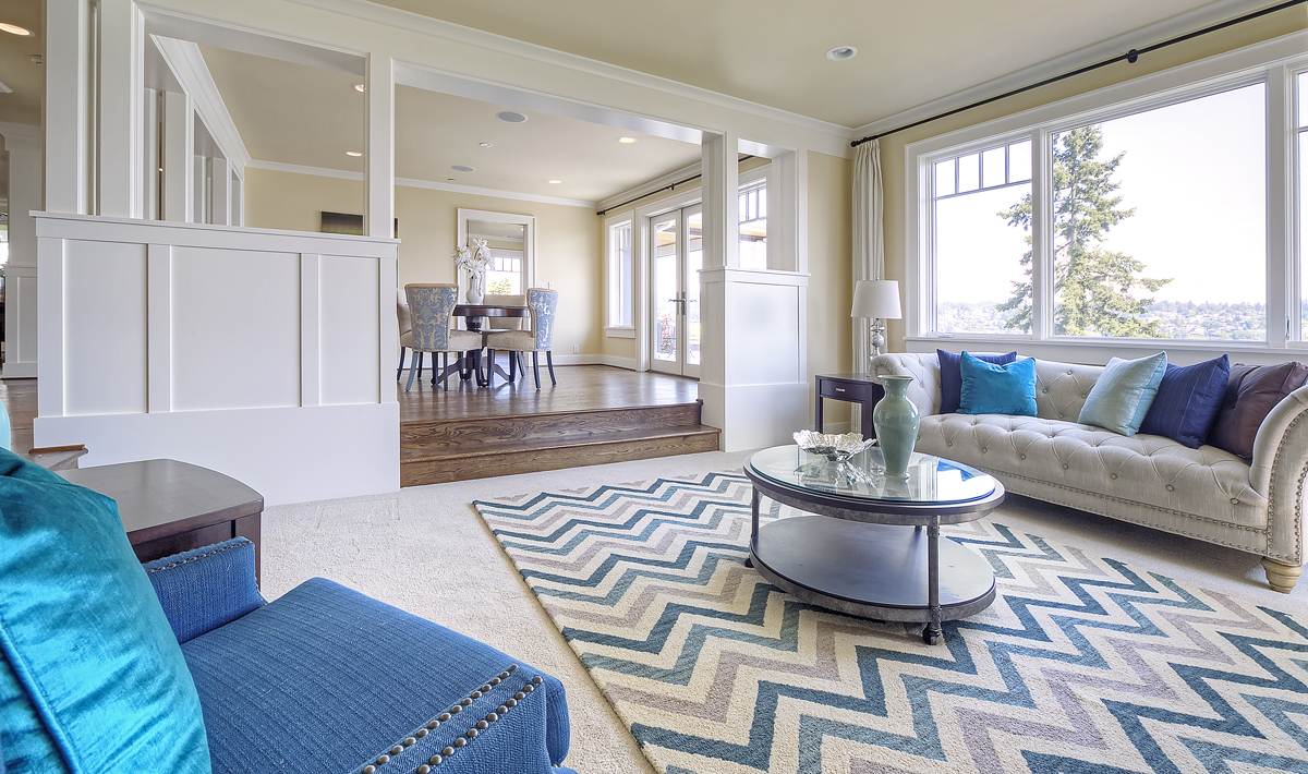 Property Photo: Living room/dining room 8252 Avalon Dr  WA 98040 