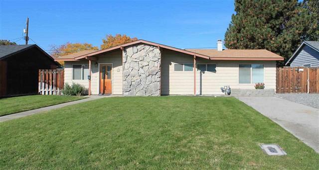 Property Photo:  2400 Dallas St  WA 99352 