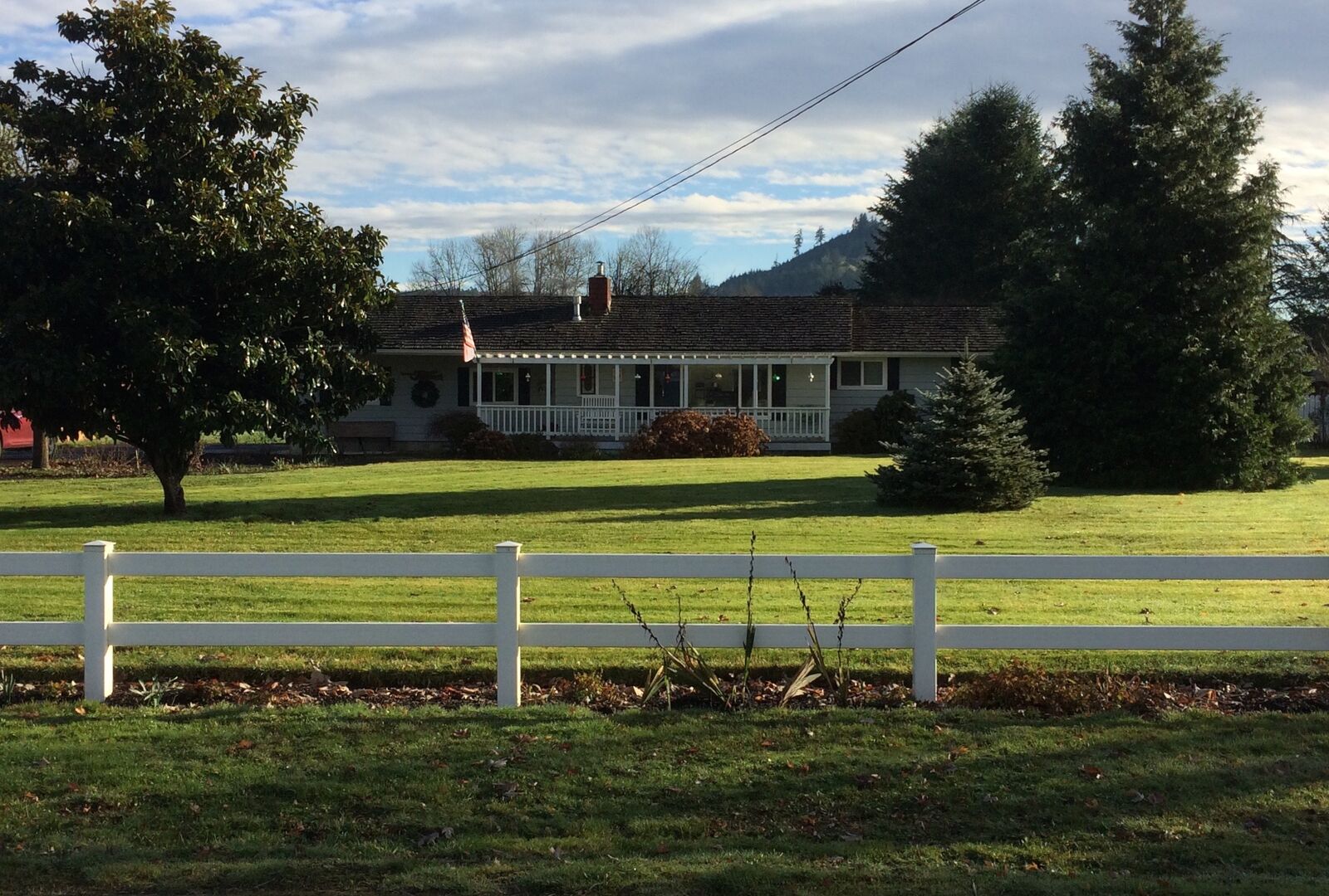 Property Photo: Main Photo 85447 Jasper Park Rd  OR 97455 