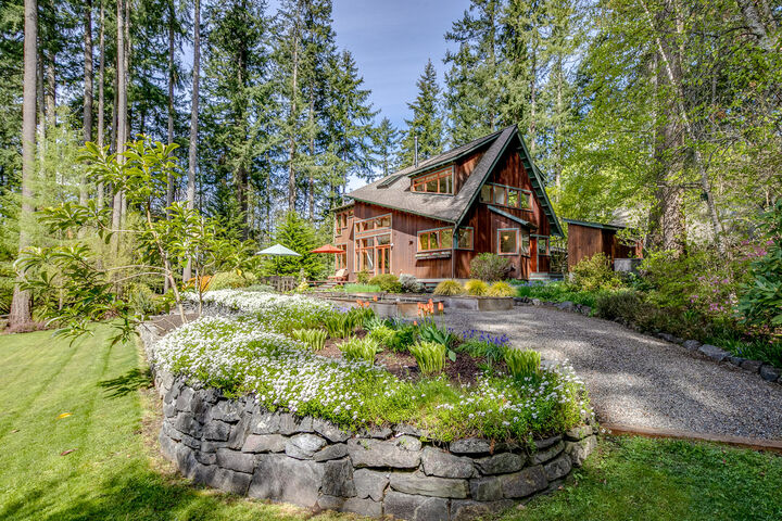 6900 NE Dolphin Dr  Bainbridge Island WA 98110 photo Dolphin Drive