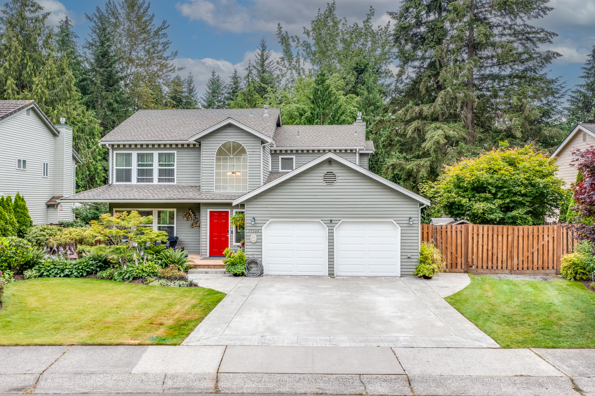 Property Photo: 17509 NE 137th Street WA 98052