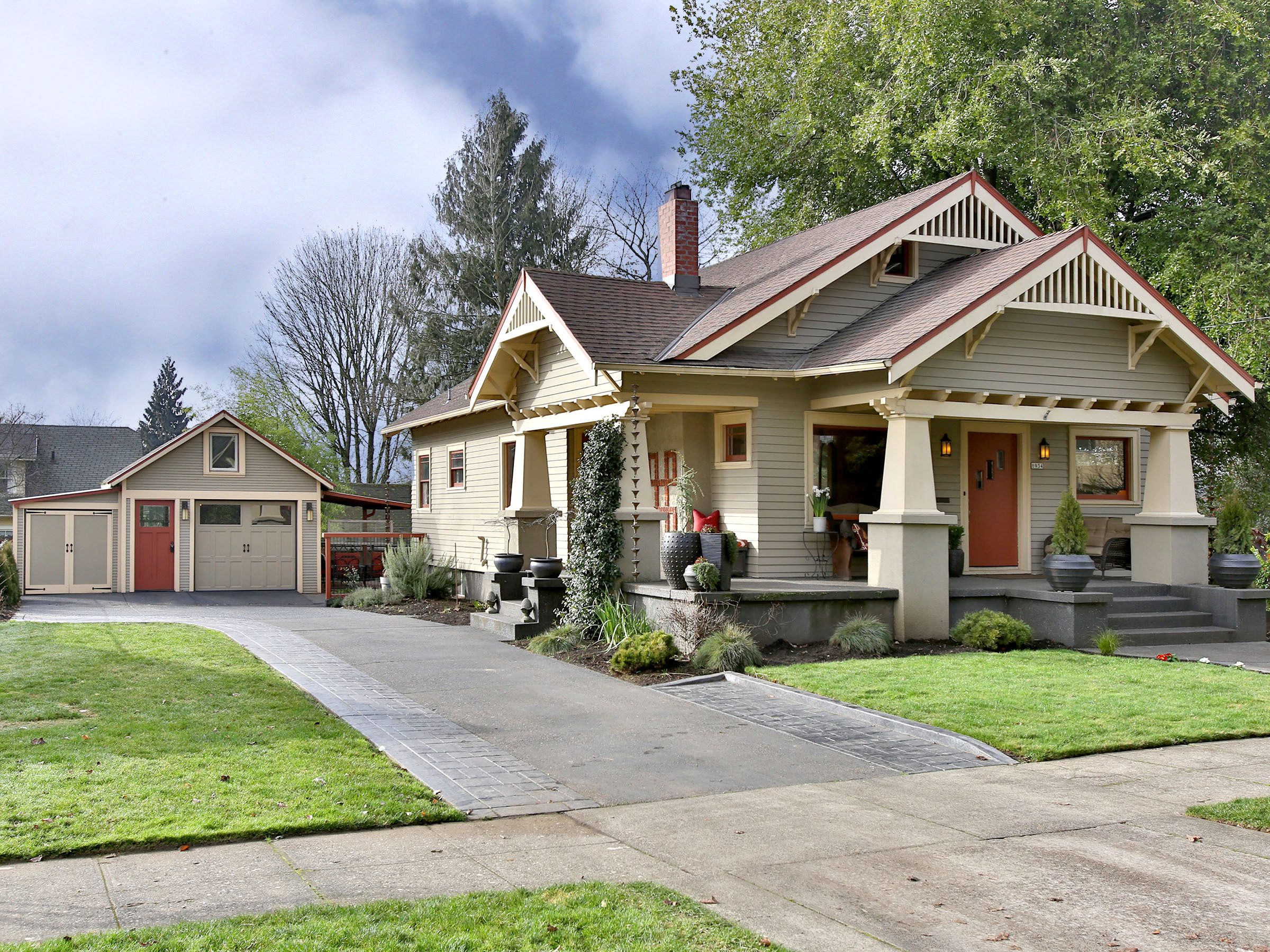 Property Photo:  8934 N Willamette Blvd  OR 97203 