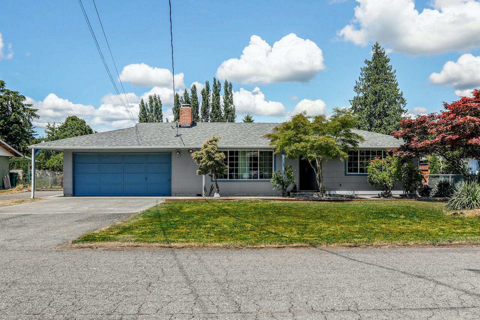 Property Photo:  5015 72nd Place NE  WA 98270 